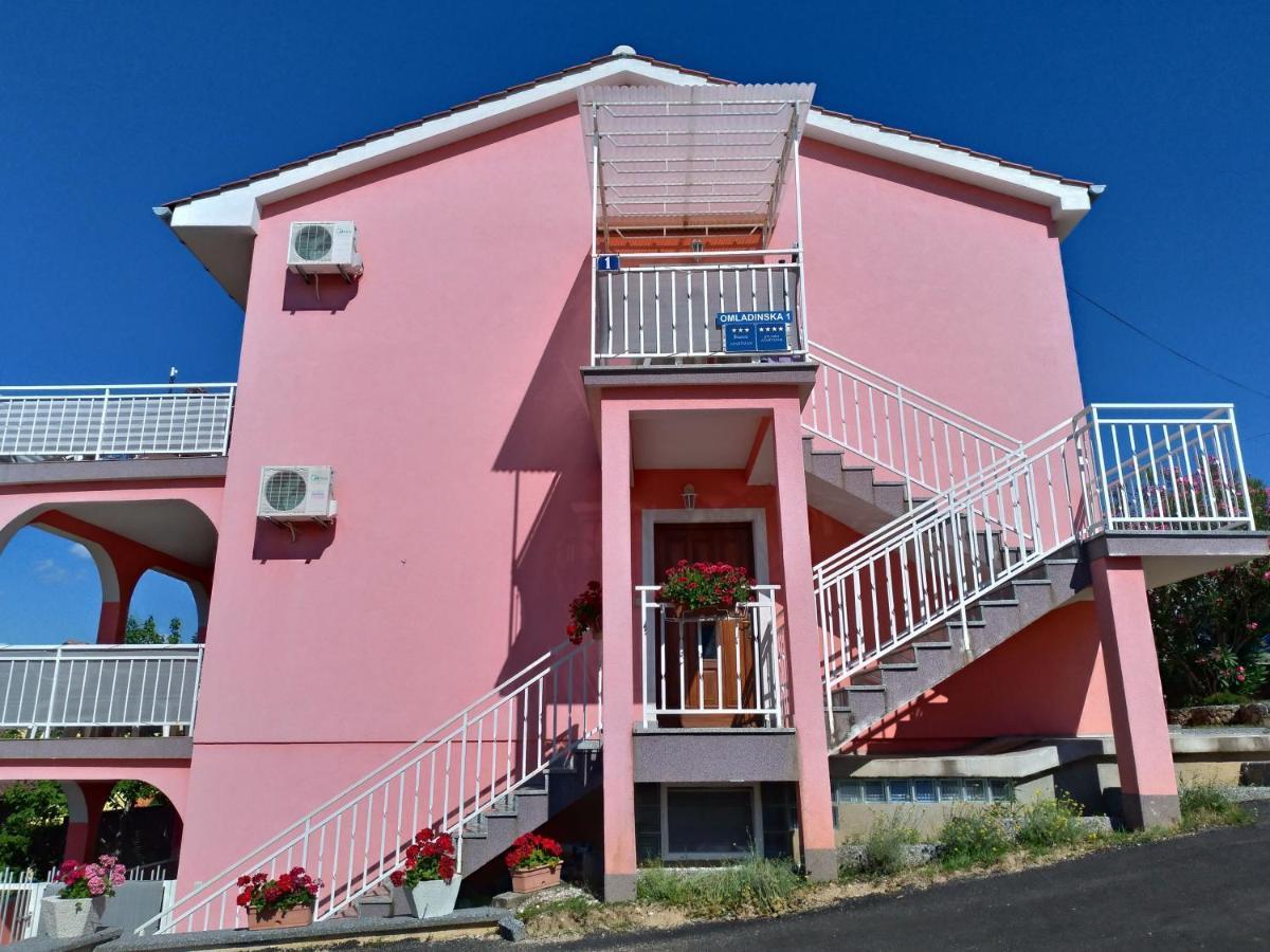 Apartment Njivice 15904B エクステリア 写真